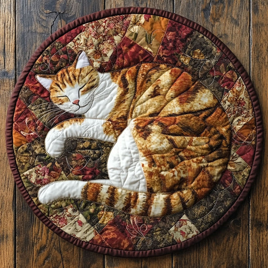 Peaceful Cat Patchwork WU2503076CL Quilted Round Mat